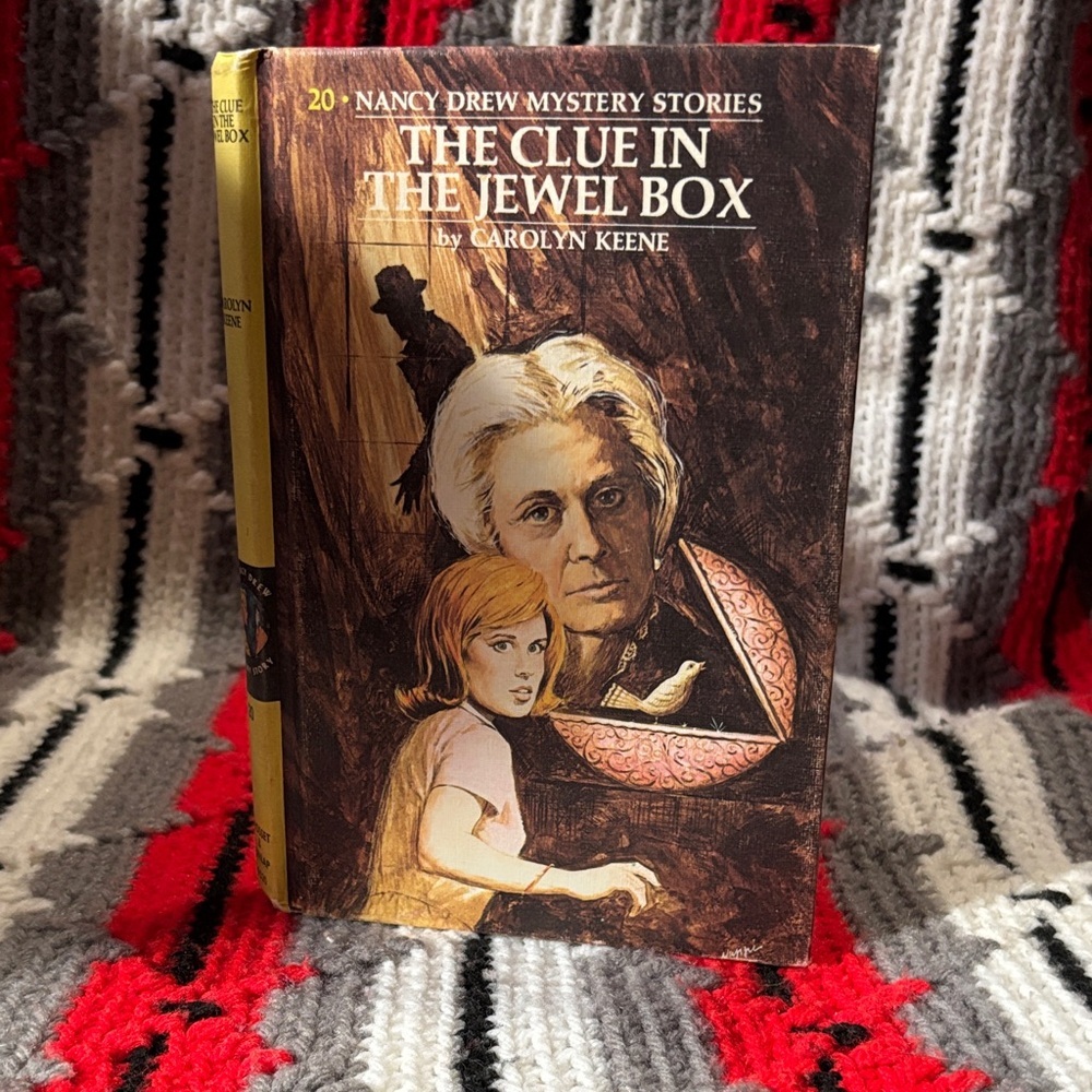 Nancy Drew Mystery Stories: The Clue in the Jewel Box Book - Picture 1 of 3